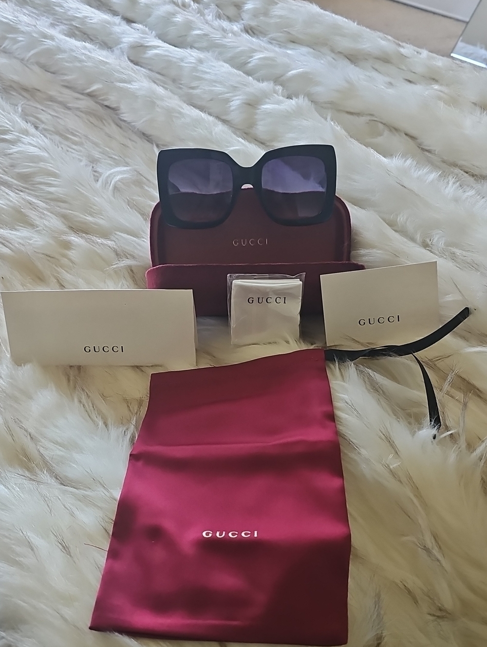 NWT - Gucci Women’s Oversized Square Sunglasses in Black